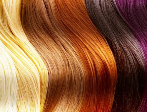 Colori per Capelli Ricci: Le Tendenze 2025 che Faranno Innamorare Ogni Riccio